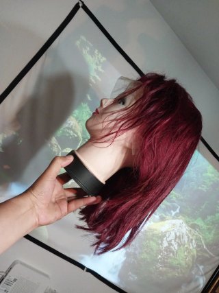 Hermosa Peluca Corta Pelirroja