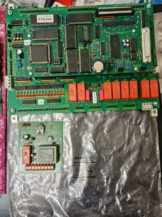 Lote Placas Control y Cables Ascensor