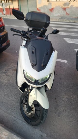 Yamaha NMAX 2024 Blanco /Gris