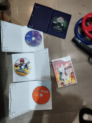 Volantes Wii (Rojo y Azul) + Pistola(regalo juegos