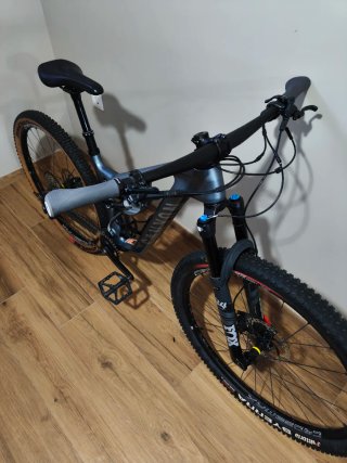 Bicicleta Canyon Lux Trail CF 7 in colore blu