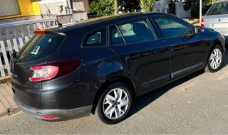 Megane 3. 1.5dci 110cv muy cuidado