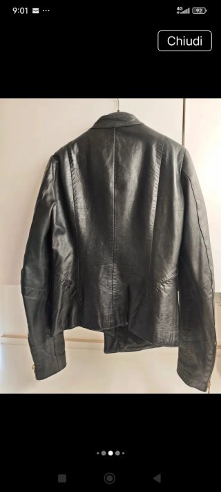 Giubbotto in pelle nero