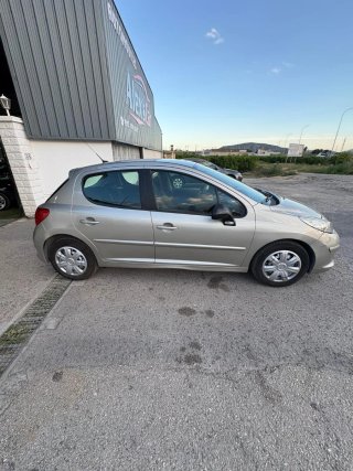 PEUGEOT 207 1.4 HDI 70CV — ECONÓMICO Y FIABLE