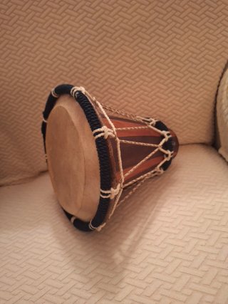 Timbal árabe de madera