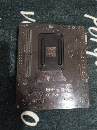 Placa MSI A320M-A PRO + Ryzen 3 1200