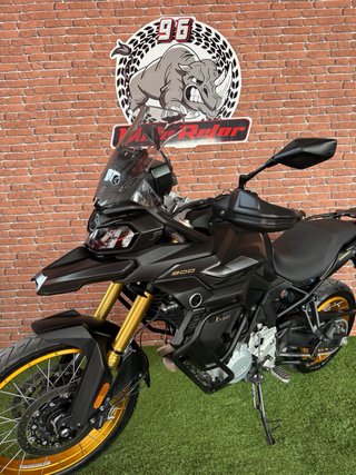 Voge 900 DSX