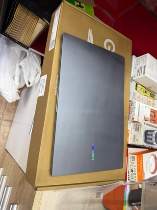 Samsung Galaxy Book 4 Gris Plata