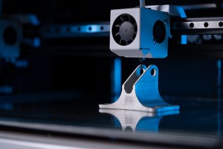 Fabricación de piezas CNC y chapa plegada