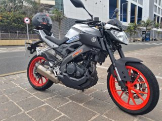 Yamaha MT-125 Deportiva Negra/Plata