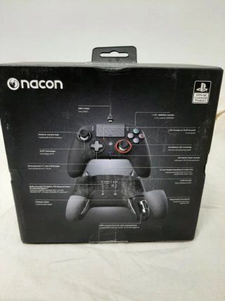 Mando Nacon Revolution Pro Controller 3 PS4