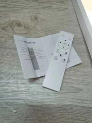 Lámpara de Techo LED Regulable con Control Remoto