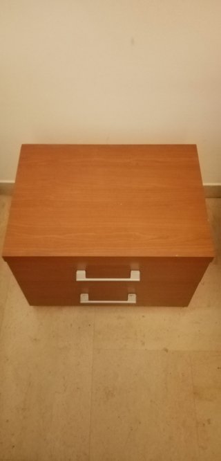 2 Comodini Moderni Ciliegio