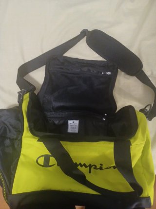 Mochila Champion Grande Negra y Amarilla