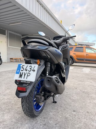 Yamaha NMAX 125 Negra/Gris