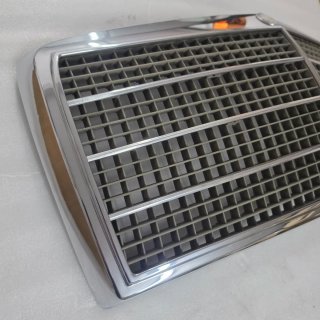 Rejilla Mercedes S w116 frontal