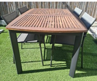 Mesa de jardín con 4 sillas
