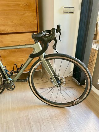 Bicicleta Gravel OPEN UP