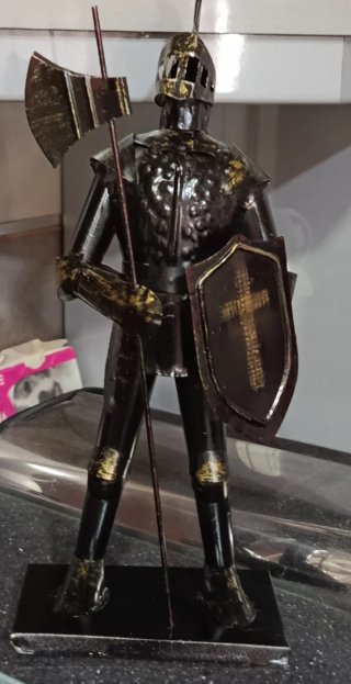 Guerrero de chapa antiguo