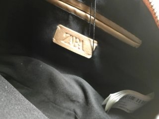 Bolso fiesta mini Zara trenzado dorado asa metal