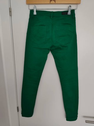 Pantalones pitillo verdes