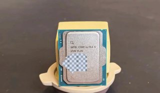Intel Core Ultra 5 250K PLUS
