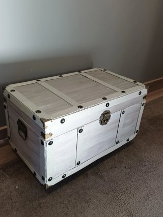 Baule Rustico Vintage in Legno e Metallo