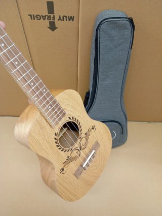 Ukelele Tenor Bones con funda