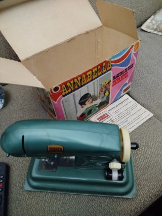 Máquina de coser de juguete  Annabella