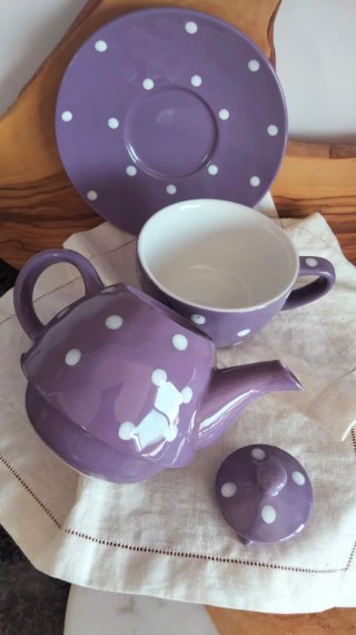 Set tazza teiera e piatto Sprinkle Purple pois