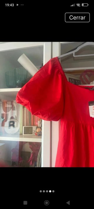 Vestido rojo manga abullonada