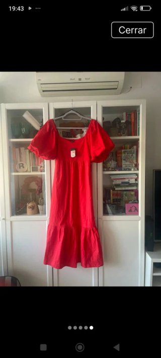 Vestido rojo manga abullonada