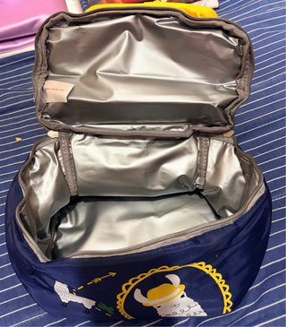 Mochila nevera infantil con llamas