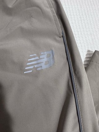 Pantalón New Balance Beige Talla S