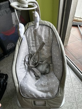 Silla mecedora para bebé