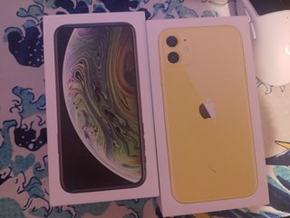 Cajas Apple iPhone XS y iPhone 11