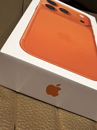 Caja iPhone 17 Pro Cosmic Orange 512GB