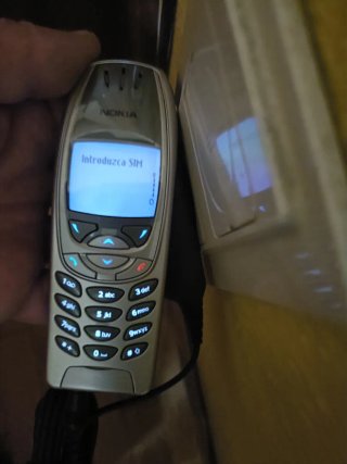 Teléfono Nokia 6310i