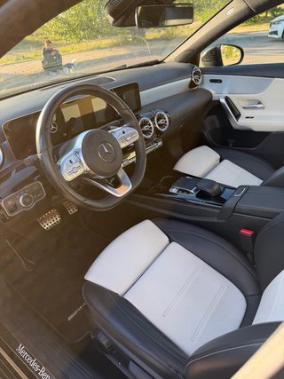 Mercedes-Benz Clase A 200 Sedán