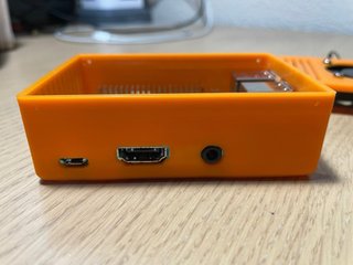 Raspberry Pi 3B+ con caja y ventilador