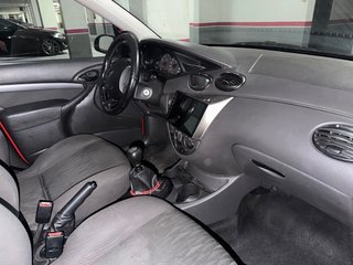 Ford Focus Rojo 2004