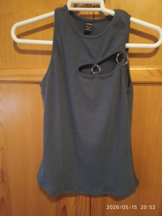 Ropa variada chica