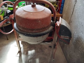 Hormigonera Eléctrica GUY NOEL 150L