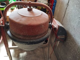 Hormigonera Eléctrica GUY NOEL 150L