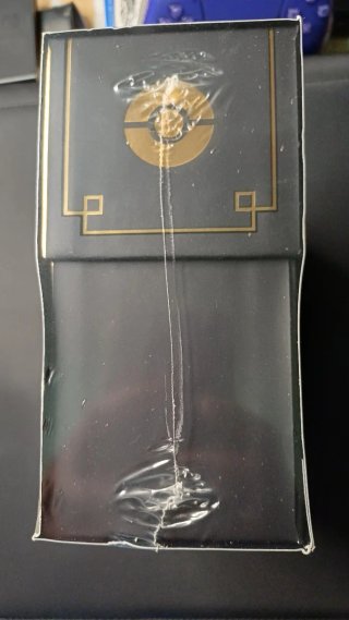 Pokémon ETB Plus Zacian Caja Sellada