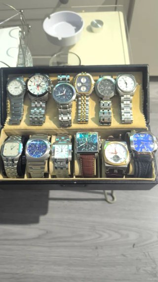 Relojes Omega y otros - Varios colores