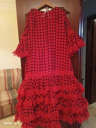 Vestido Flamenca Talla 50 con Complementos