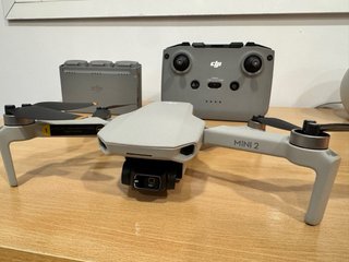 DJI Mini 2 Fly More Combo + 3 batterie + Zaino