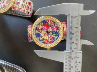 Lote 4 relojes pulsera estampado