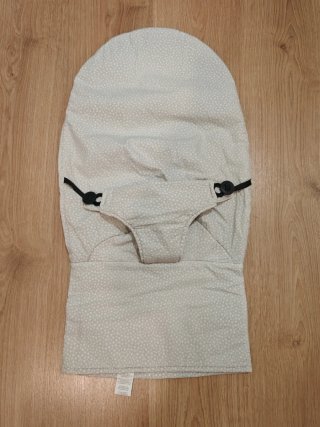 Hamaca Baby Bjorn con 2 fundas y arco de juegos